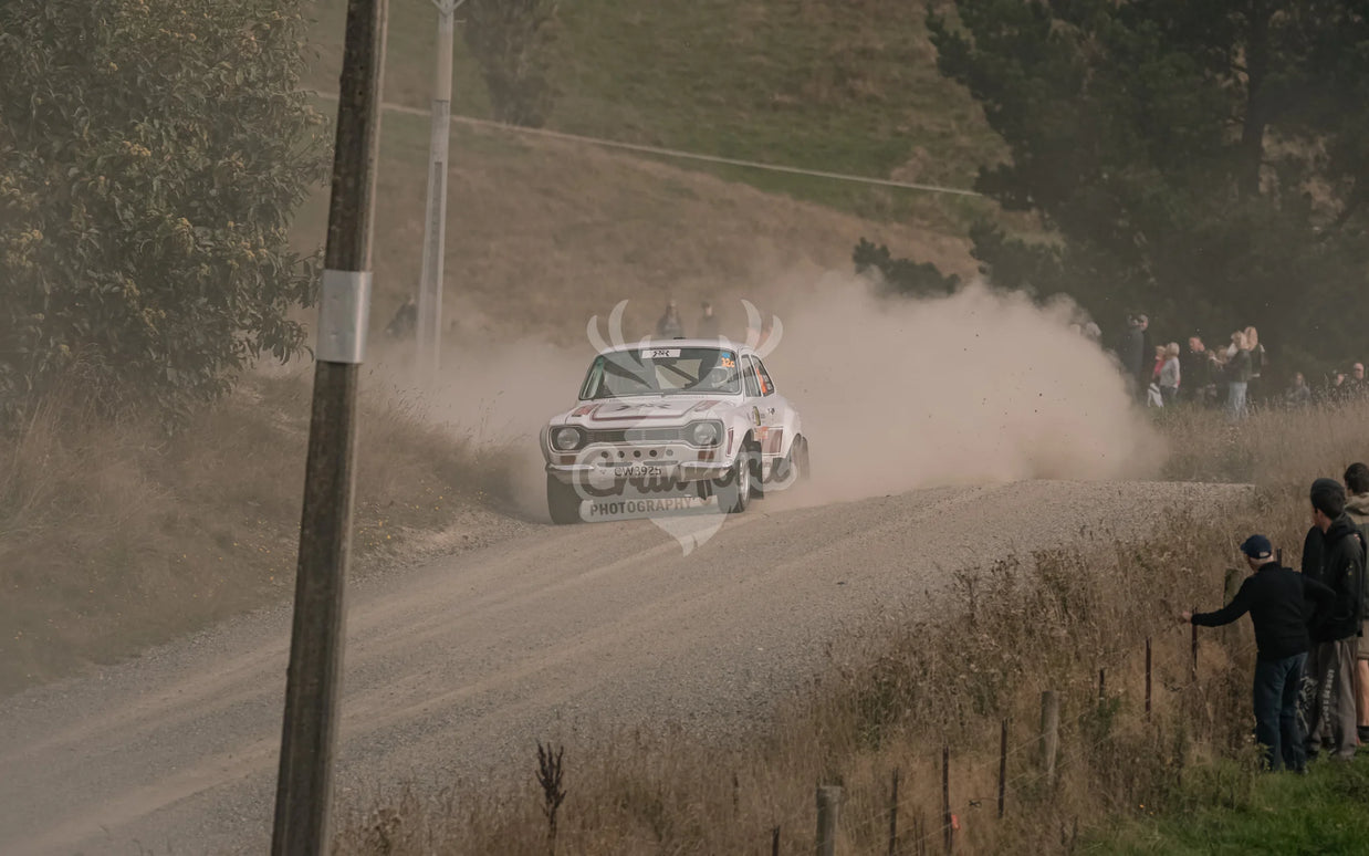 Otago rally ss3 #32c Ford Escort - Automotive