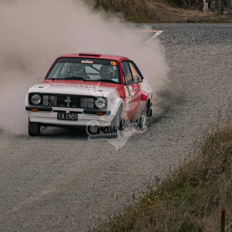 Otago rally ss5 #19c Ford Escort - Automotive